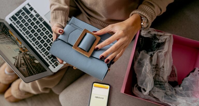 How To Enjoy Shopping Online Without Worrying